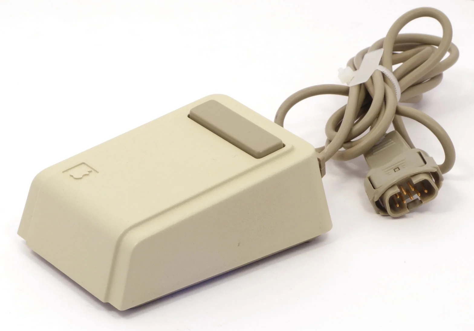 Apple’s first production mouse, associated with inventor David Kelley