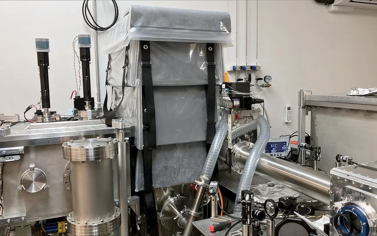 Plasma-wakefield accelerators and high-power light-source components, associated with inventor Thomas C. Katsouleas